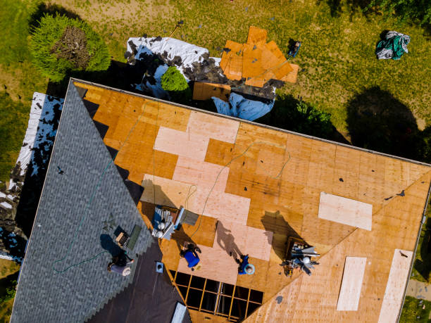 Best Residential Roofing Contractor  in Luxemburg, WI